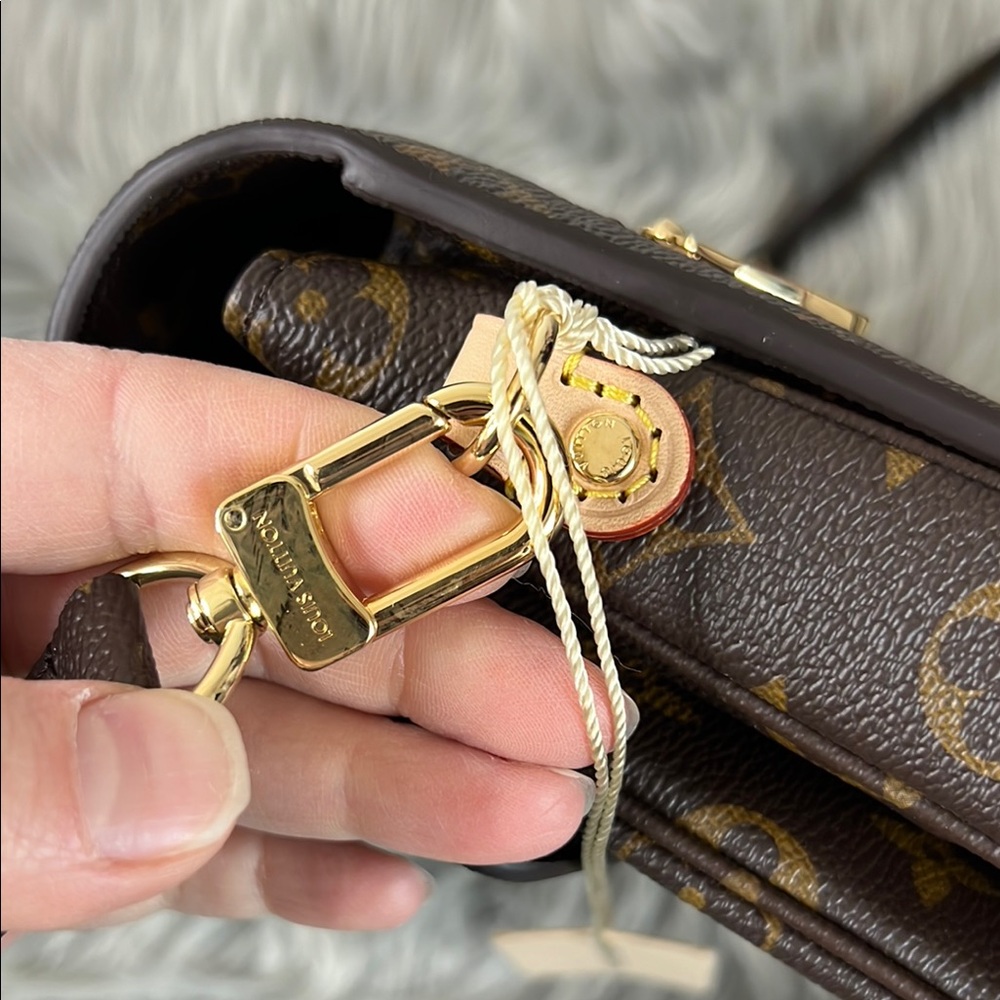 NWT Louis Vuitton Pochette Métis in Monogram Canvas M44875 - Picture 13 of 13